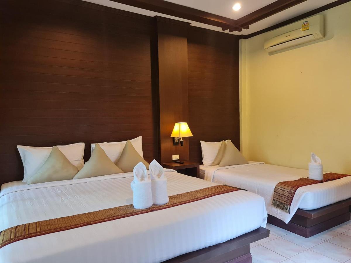 纯净海滩度假酒店 Ko Lanta 外观 照片