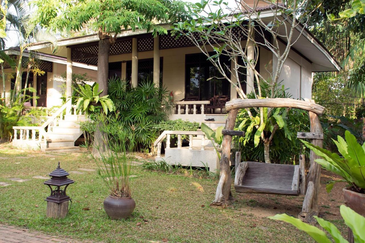 纯净海滩度假酒店 Ko Lanta 外观 照片