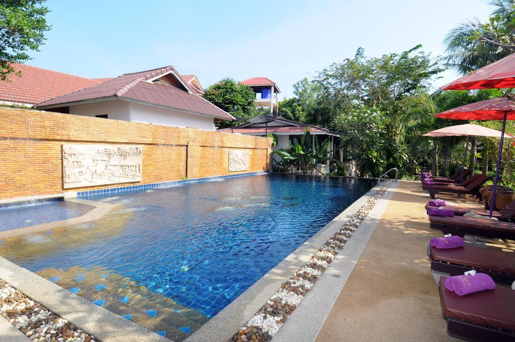 纯净海滩度假酒店 Ko Lanta 外观 照片