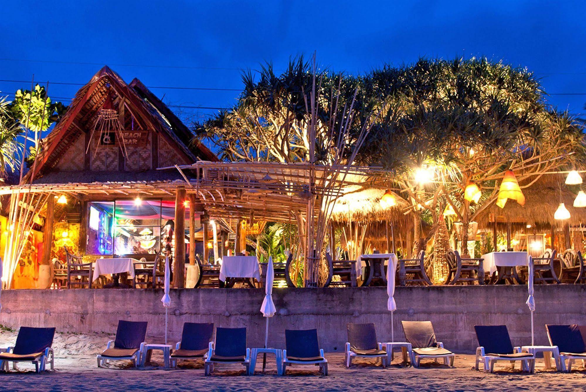 纯净海滩度假酒店 Ko Lanta 外观 照片