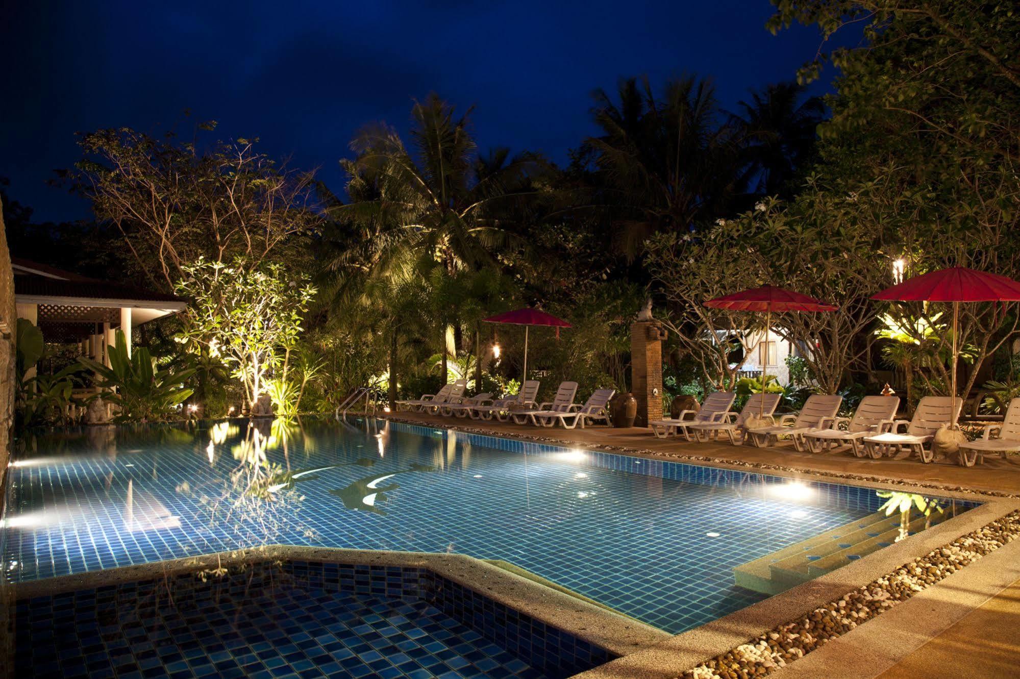 纯净海滩度假酒店 Ko Lanta 外观 照片