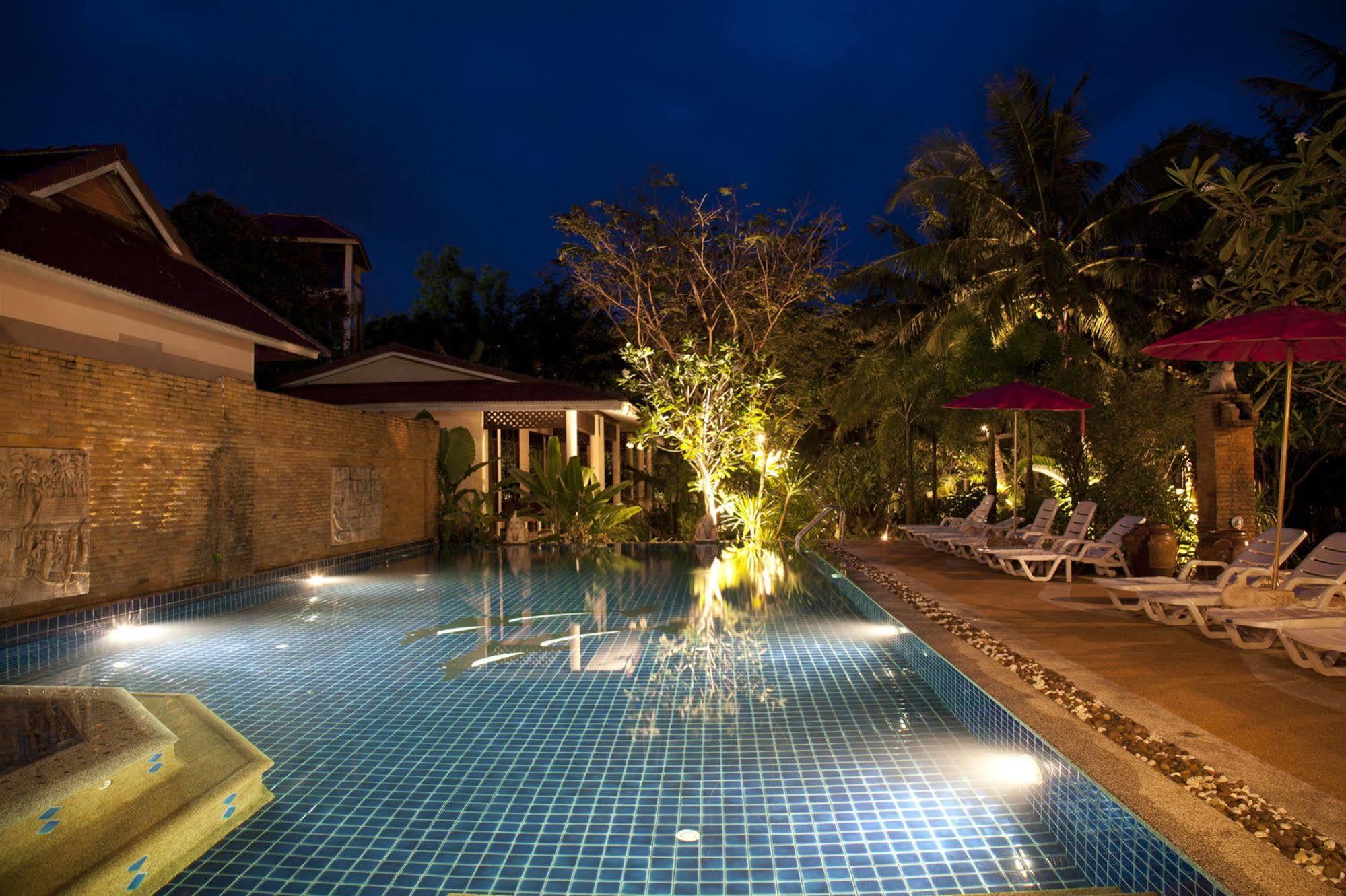 纯净海滩度假酒店 Ko Lanta 外观 照片